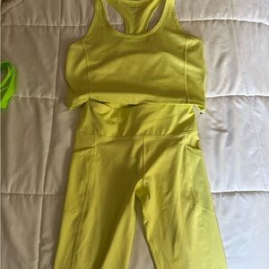 Women’s workout set in Yellow (Calvin Klein)